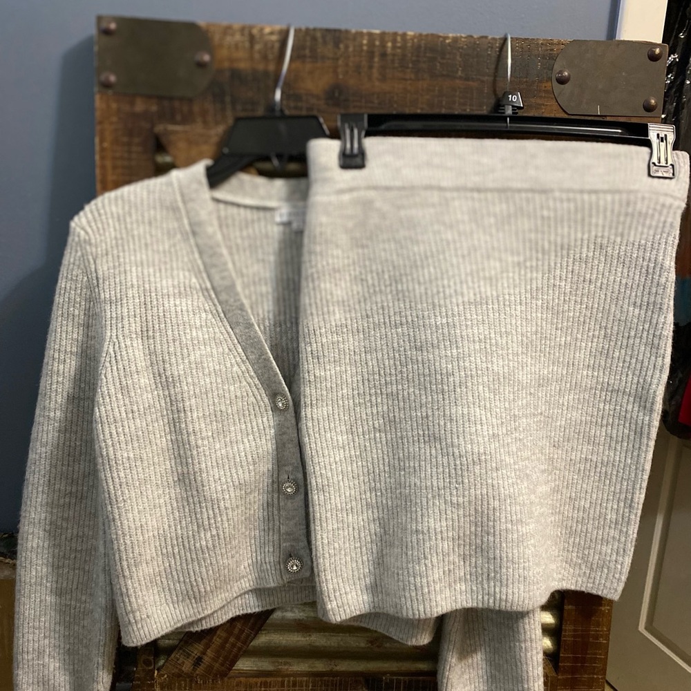 Gray mini sweater skirt sets